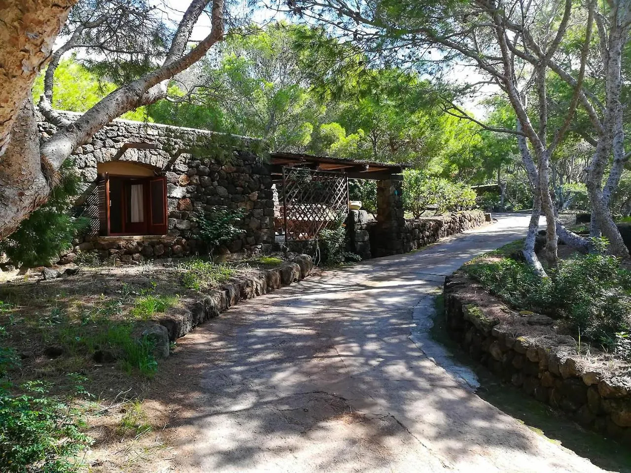 Villa Relais Euterpini à San Michele  0*, San Michele (Pantelleria)
